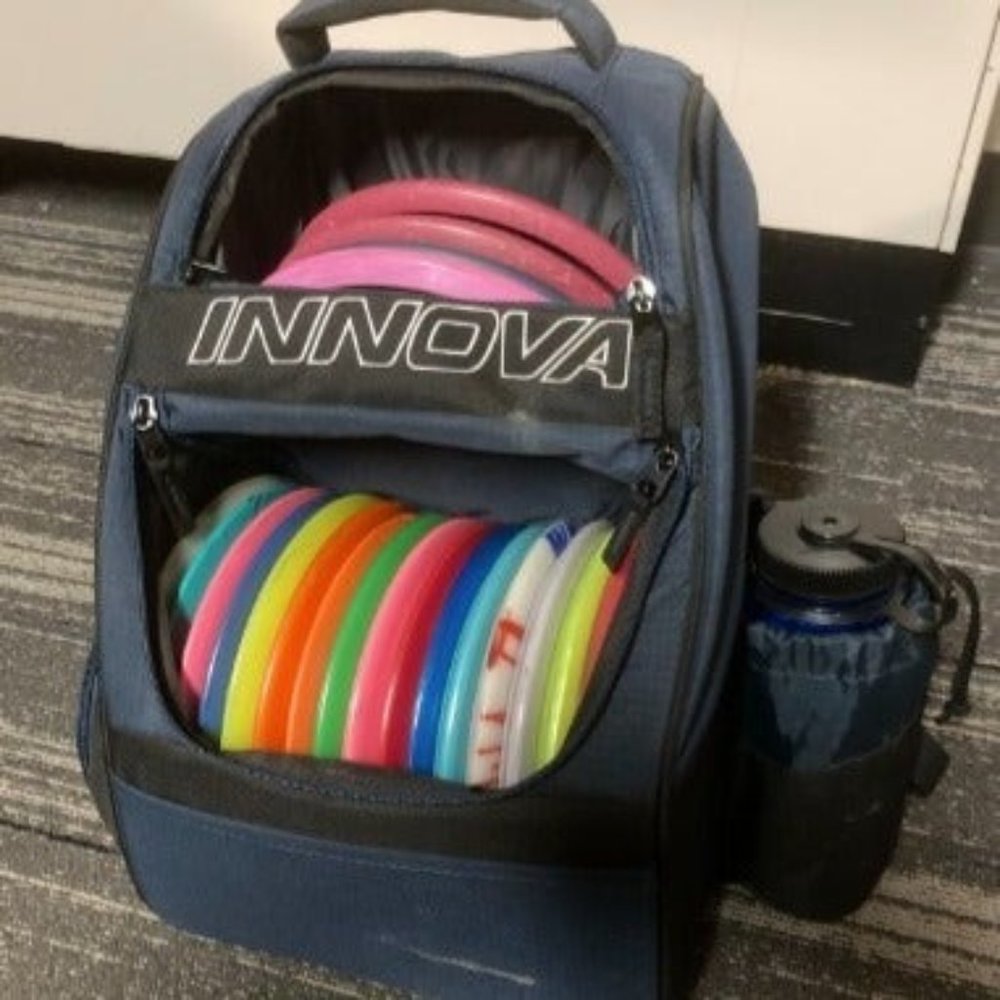 INNOVA Adventure Pack Backpack Disc Golf Bag - Holds 25 Discs - Lightweight